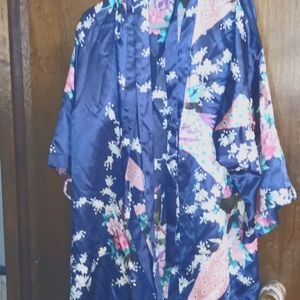 Silky Robe Peacock Print